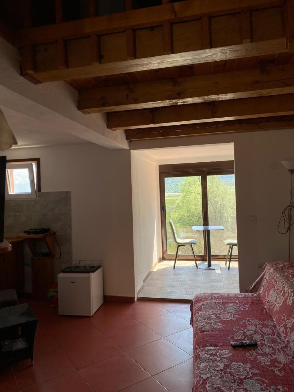 Draga'S Rooms Virpazar Rom bilde