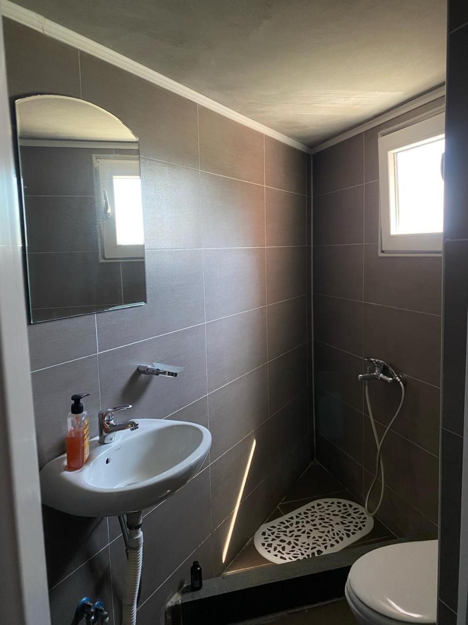 Draga'S Rooms Virpazar Rom bilde